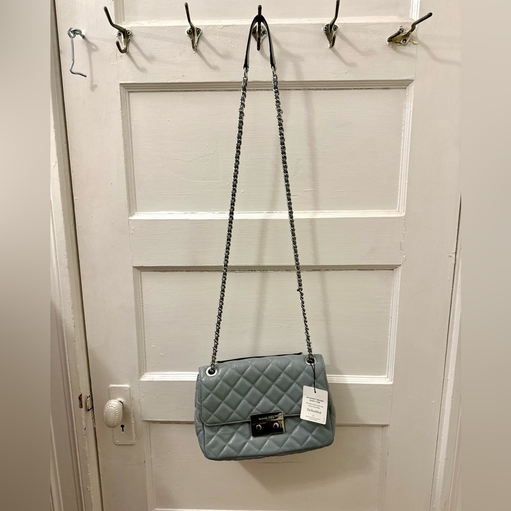 Michael Kors patent leather quilted purse - Picture 3 of 8